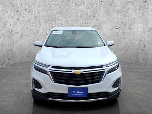 Used 2024 Chevrolet Equinox LT image 2