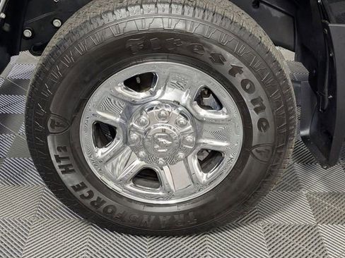 Used 2025 RAM 2500 Laramie AWD/4WD image 8