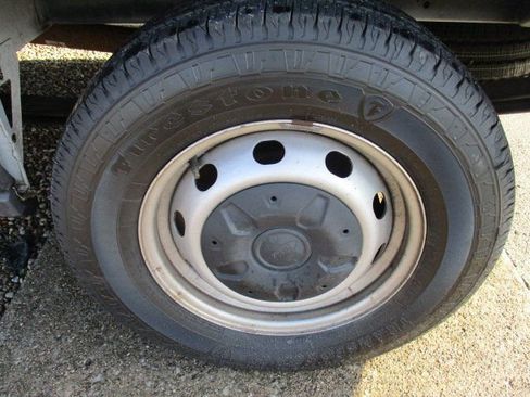 Used 2018 Ford Transit 250 Base image 27