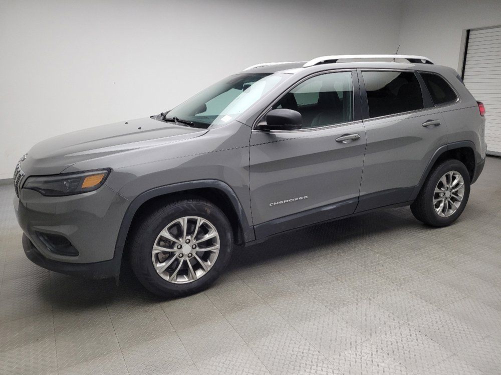 Used 2021 Jeep Cherokee Latitude Plus FWD image 2