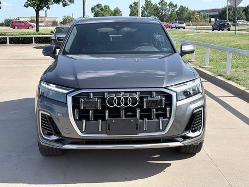 Used 2025 Audi Q7 3.0T Premium Plus AWD/4WD image 2