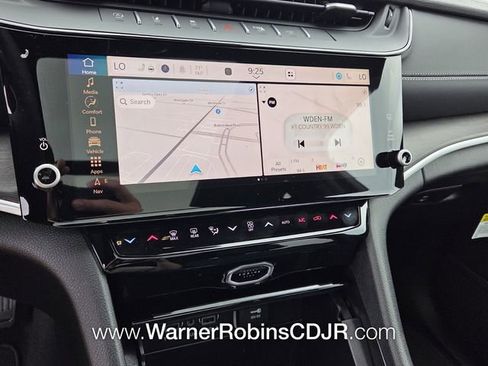 New 2026 Jeep Grand Cherokee L Limited RWD image 20