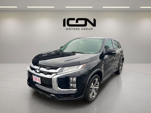 Used 2021 Mitsubishi Outlander Sport SE image 2