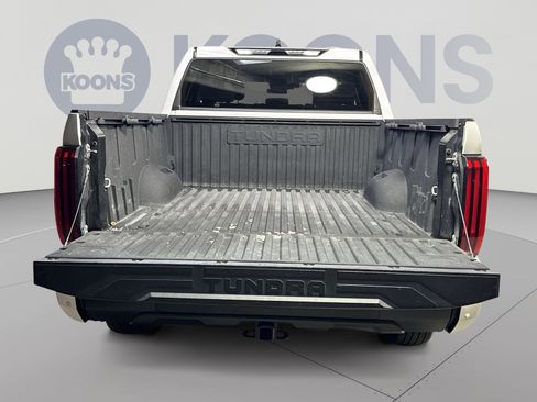 Used 2022 Toyota Tundra SR5 w/ SR5 Convenience Package AWD/4WD image 30