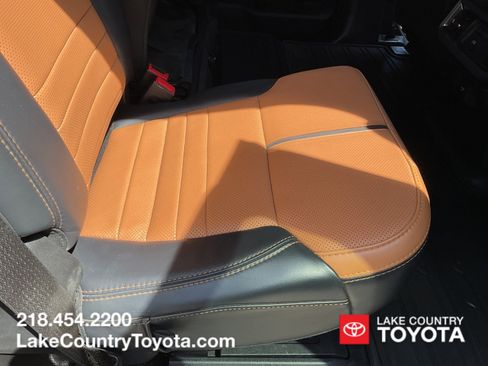 Used 2024 Ford F350 Platinum AWD/4WD image 32