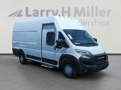 New 2024 RAM ProMaster 3500 w/ Delivery Van Package image 7