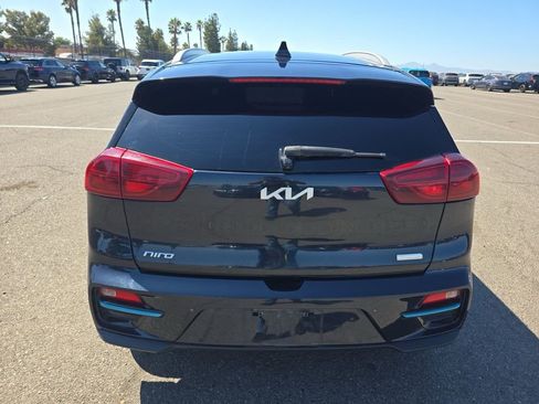 Used 2022 Kia Niro EX Premium image 16