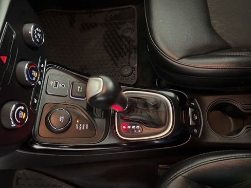 Certified 2018 Jeep Compass Latitude image 23