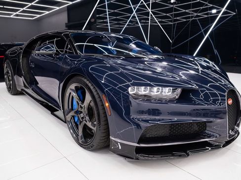Used 2018 Bugatti Chiron image 5