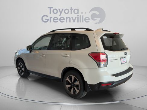 Used 2017 Subaru Forester 2.5i Premium AWD/4WD image 4