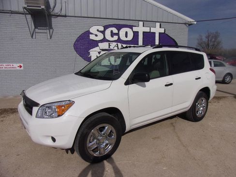Used 2008 Toyota RAV4 4WD image 1