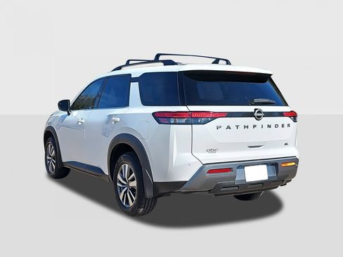 New 2026 Nissan Pathfinder SL FWD image 7