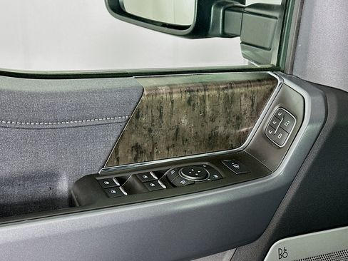 Used 2024 Ford F250 Lariat w/ Lariat Ultimate Package image 15