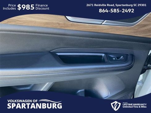 Used 2024 Volkswagen Atlas SE image 14