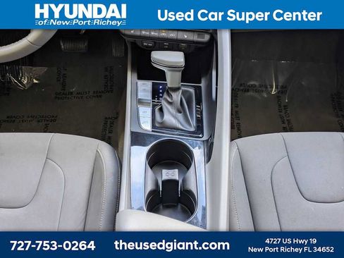 Certified 2023 Hyundai Elantra SEL w/ Convenience Package FWD image 18