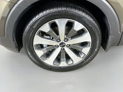 Used 2021 Kia Telluride S image 15