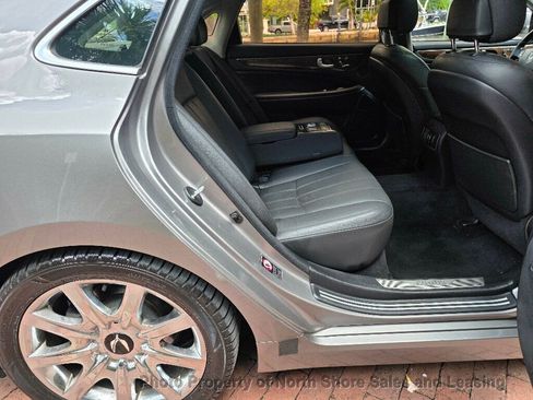 Used 2013 Hyundai Equus Signature RWD image 32