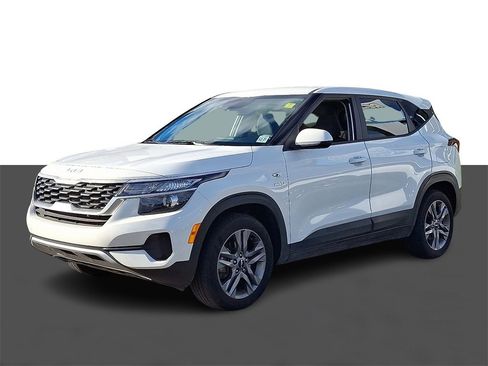 Used 2023 Kia Seltos LX image 3