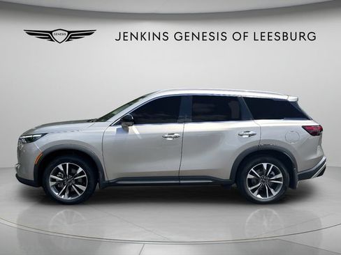 Used 2023 INFINITI QX60 Luxe w/ Cargo Package FWD image 9