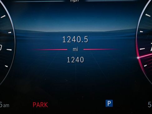 Used 2025 Mercedes-Benz C 300 Sedan image 12