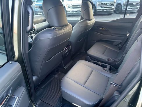 Used 2024 Lexus GX 550 w/ Accessory Package (2T) image 16