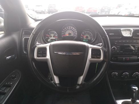 Used 2012 Chrysler 200 Touring image 18