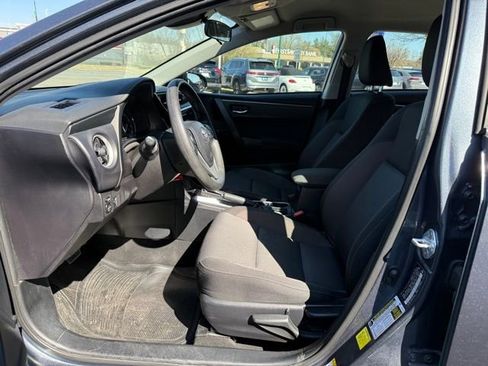 Used 2017 Toyota Corolla LE image 12