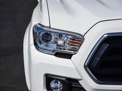 Certified 2023 Toyota Tacoma SR5 image 12