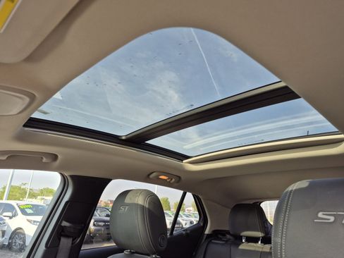 Used 2024 Buick Encore GX Sport Touring w/ Experience Buick Package image 35