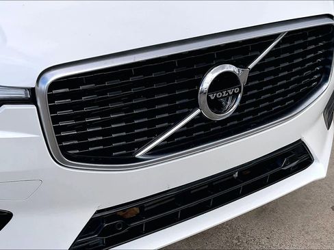 Used 2018 Volvo XC60 T5 R-Design w/ Convenience Package image 27