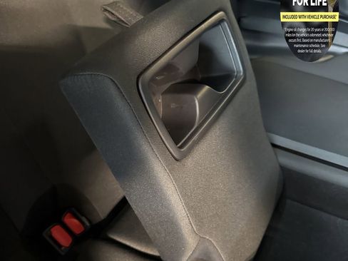 Used 2019 Toyota RAV4 LE w/ Carpet Mat Package FWD image 24