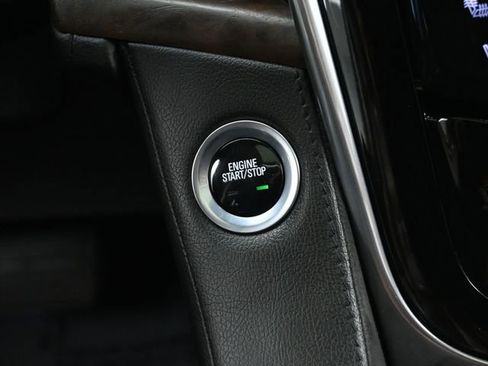 Used 2020 Cadillac Escalade Luxury image 36