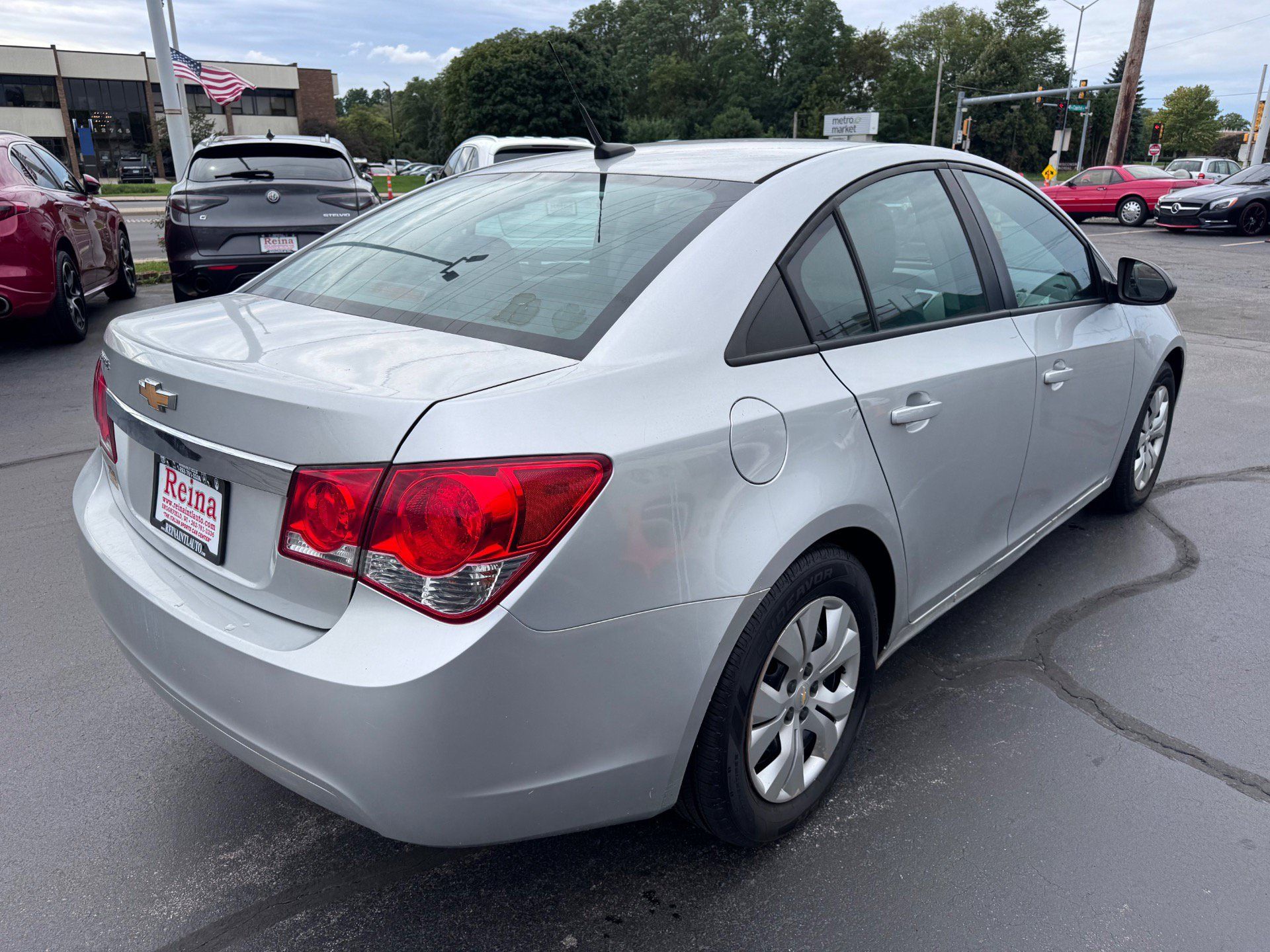Used 2014 Chevrolet Cruze LS FWD image 12