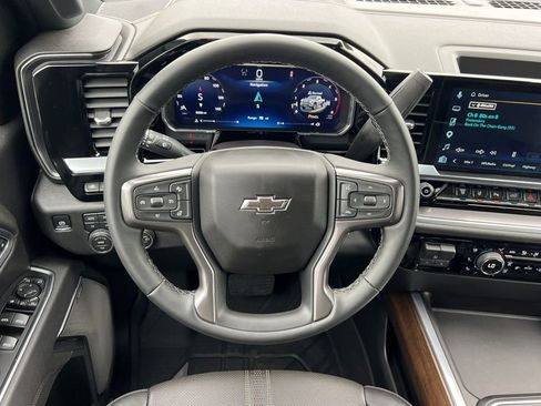 Used 2026 Chevrolet Silverado 2500 High Country w/ High Country Premium Package AWD/4WD image 22