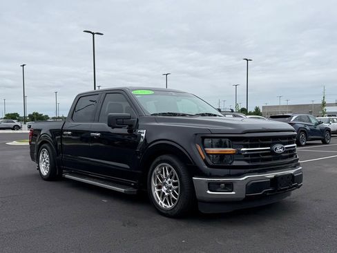 Used 2024 Ford F150 XLT w/ Mobile Office Package RWD image 3