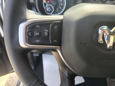 Certified 2025 RAM 2500 Big Horn AWD/4WD image 27