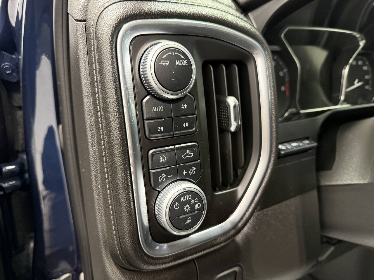 Used 2020 GMC Sierra 1500 Denali w/ Denali Ultimate Package AWD/4WD image 42
