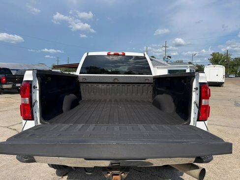 Used 2015 GMC Sierra 2500 SLT w/ Duramax Plus Package AWD/4WD image 4