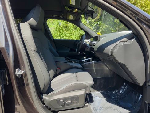 Used 2025 BMW X3 xDrive30i w/ Convenience Package image 24