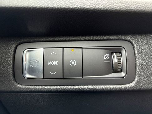 New 2025 Chevrolet Traverse LT w/ LPO, Floor Liner Package image 26