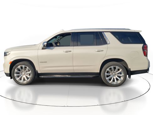 Used 2021 Chevrolet Tahoe Premier w/ Premium Package image 3
