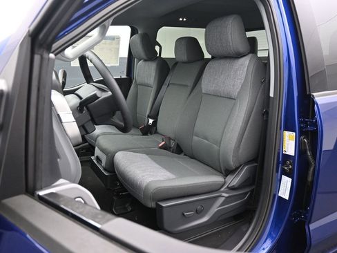 New 2026 Ford F250 XLT w/ XLT Premium Package image 8