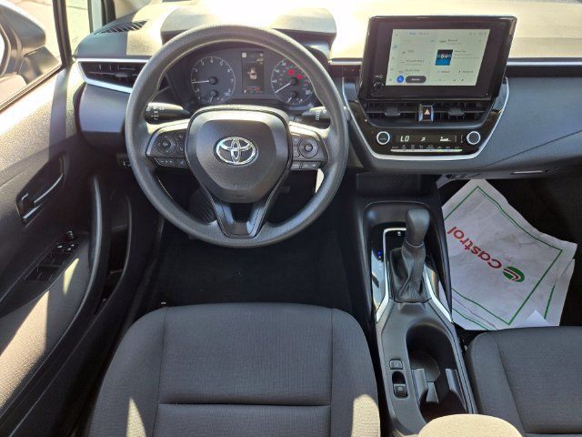 Used 2025 Toyota Corolla LE FWD image 13