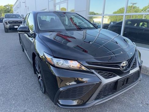 Certified 2023 Toyota Camry SE w/ Cold Weather Package FWD image 2