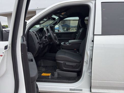 New 2026 RAM 2500 Tradesman AWD/4WD image 11