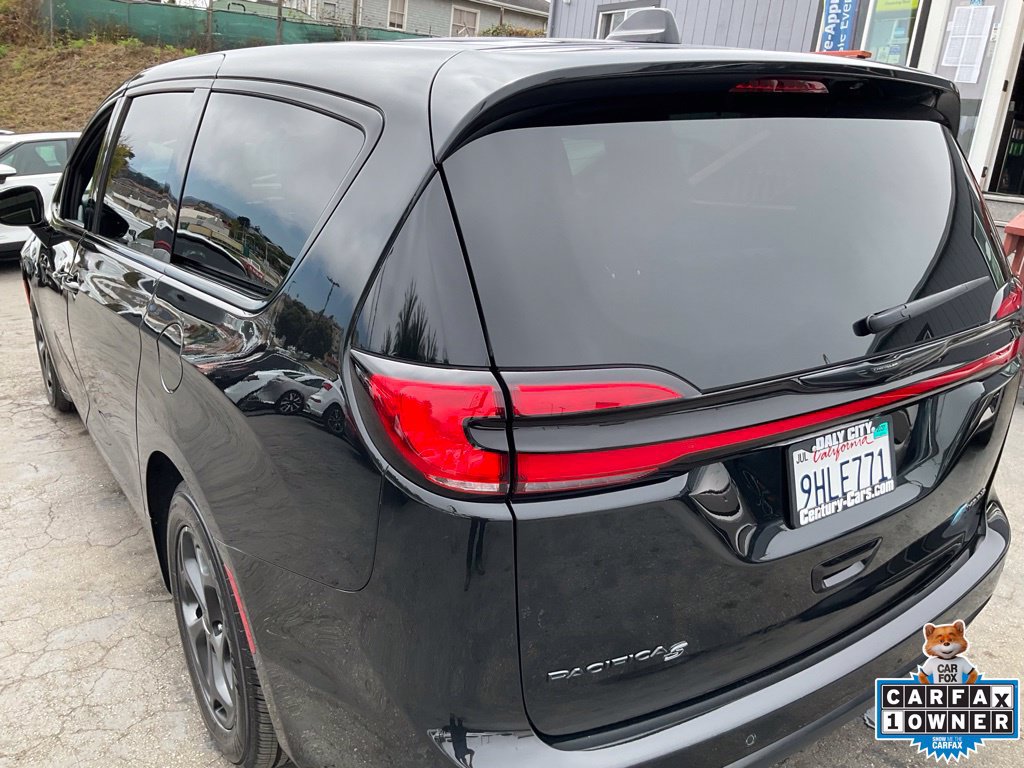 Used 2023 Chrysler Pacifica Limited w/ Uconnect Theater Family Group FWD image 94