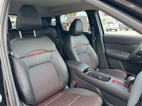 New 2026 Nissan Kicks SR w/ Illumination Package image 35