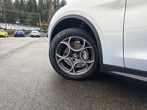 New 2025 Alfa Romeo Stelvio Sprint image 28