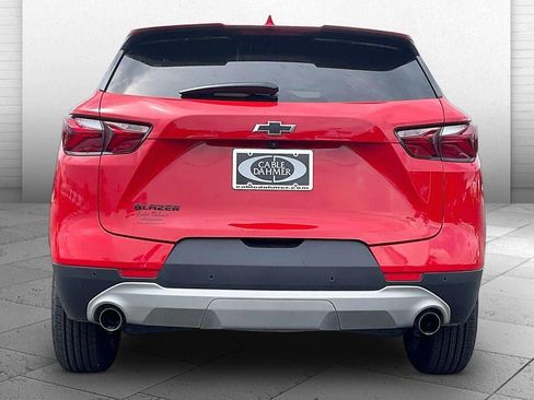 Used 2021 Chevrolet Blazer LT FWD image 3