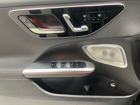 Certified 2026 Mercedes-Benz C 300 4MATIC Sedan image 18